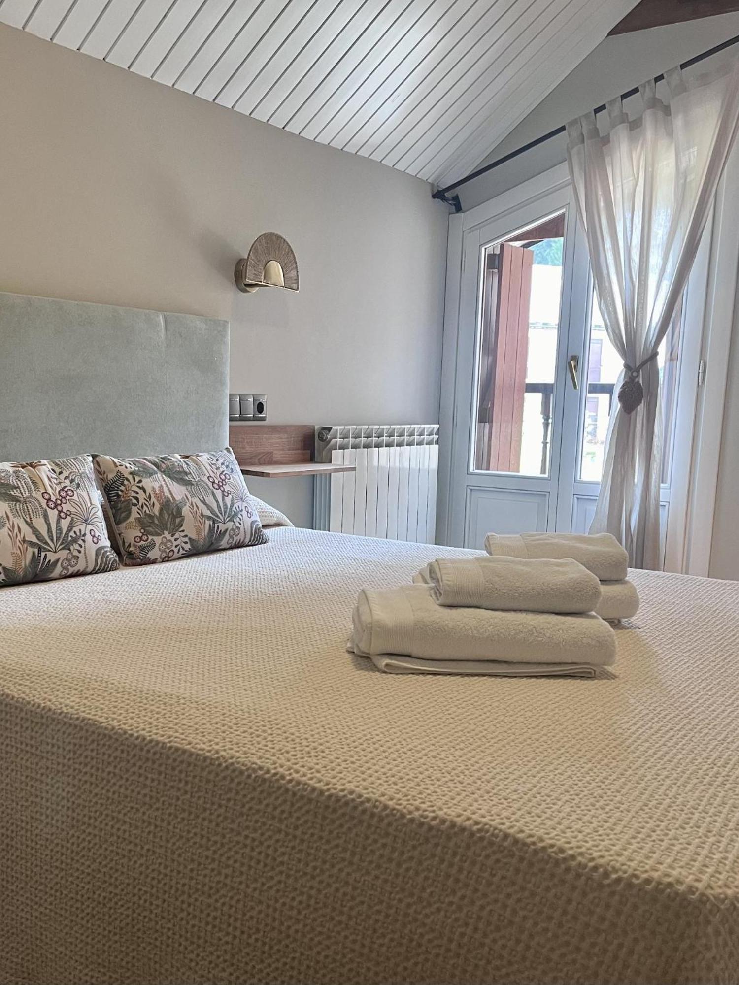 Apartamentos Blasco Tramacastilla de Tena Extérieur photo